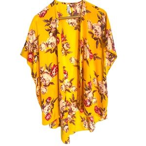 Live 4 Truth Floral Yellow Kimono Top size small